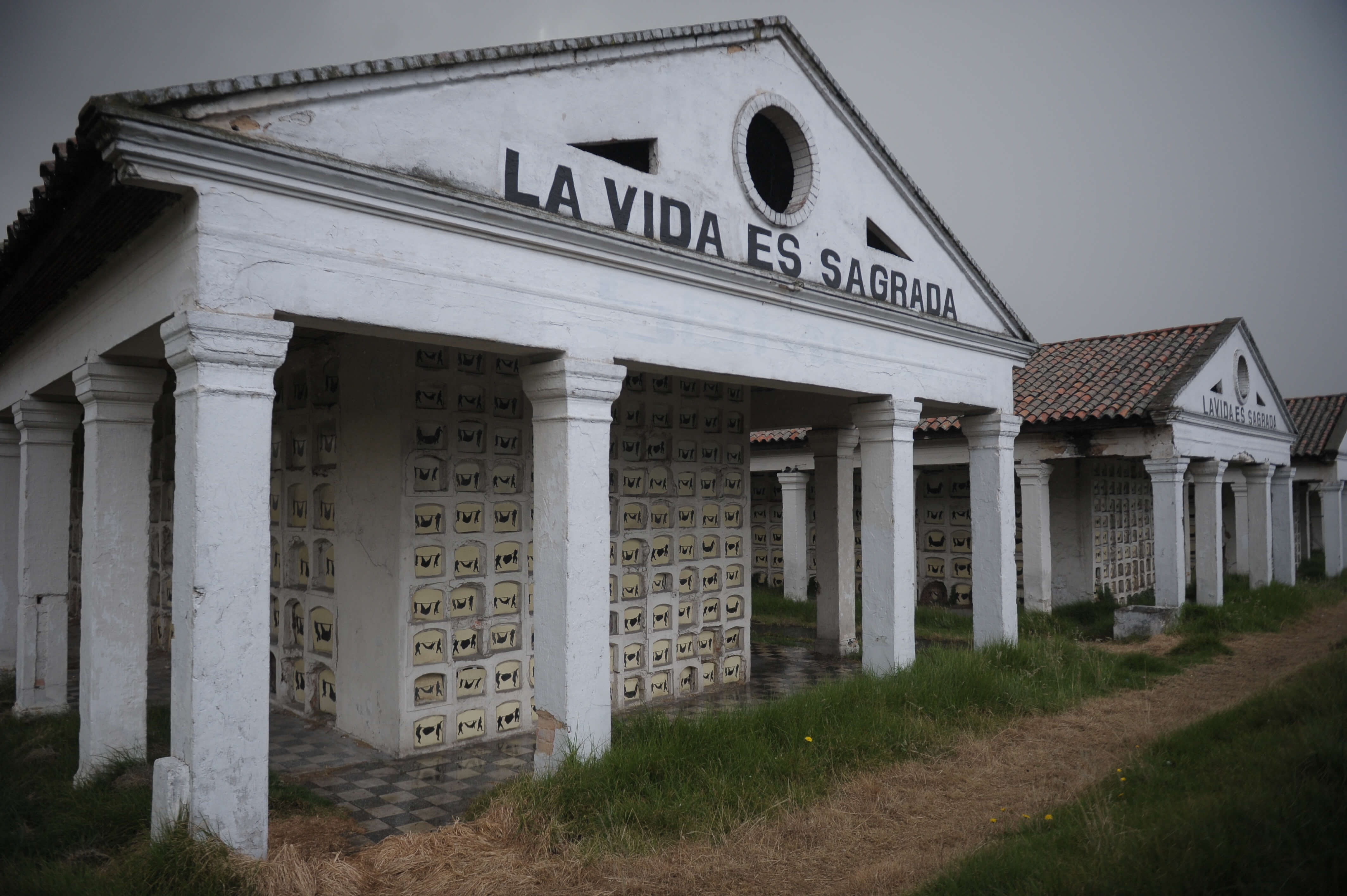 Entre la construcción de un parque y la necesidad del arte para recordar a las víctimas