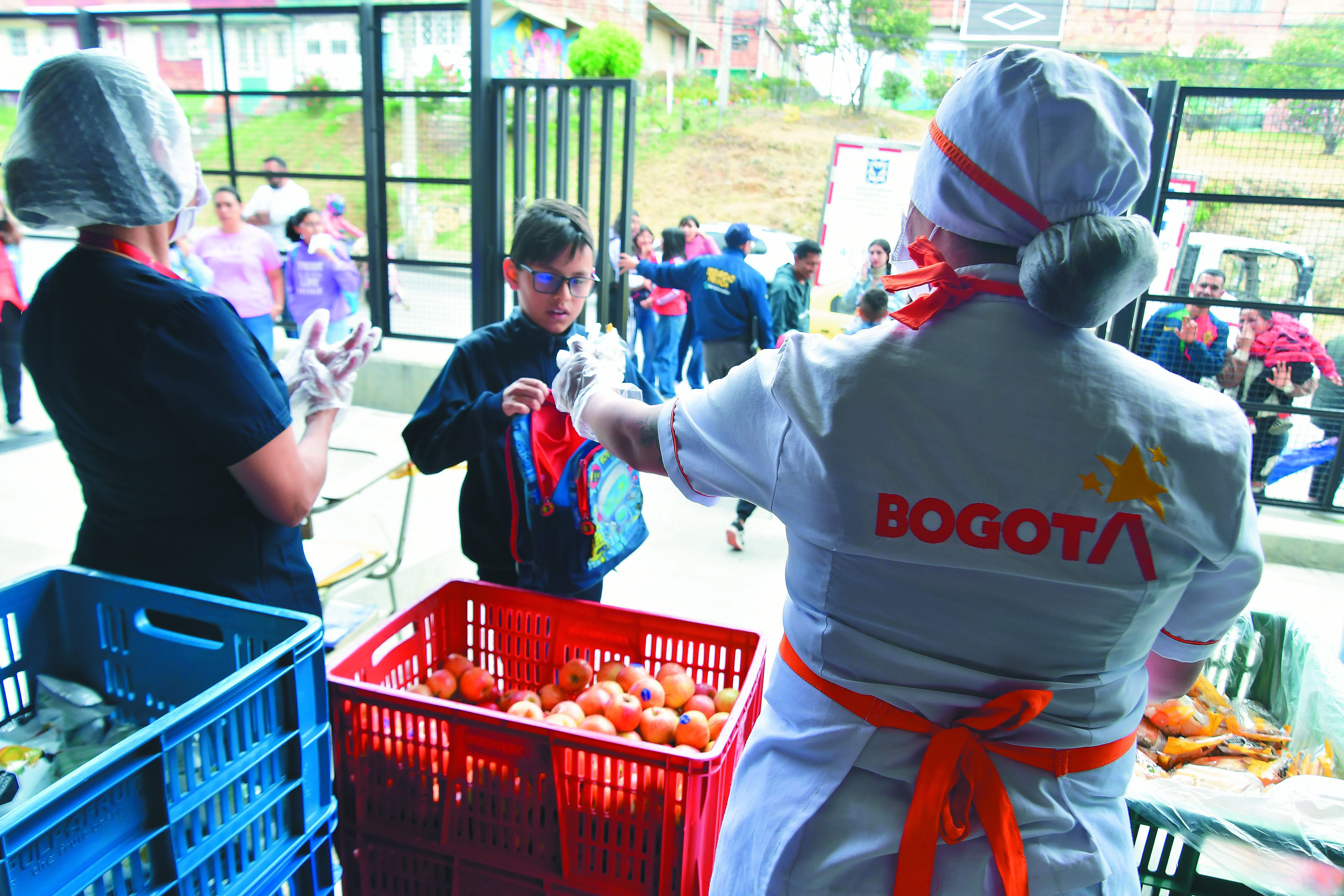 “Extrañaba mi refrigerio”: la acción para alimentar alumnos afectados por el paro