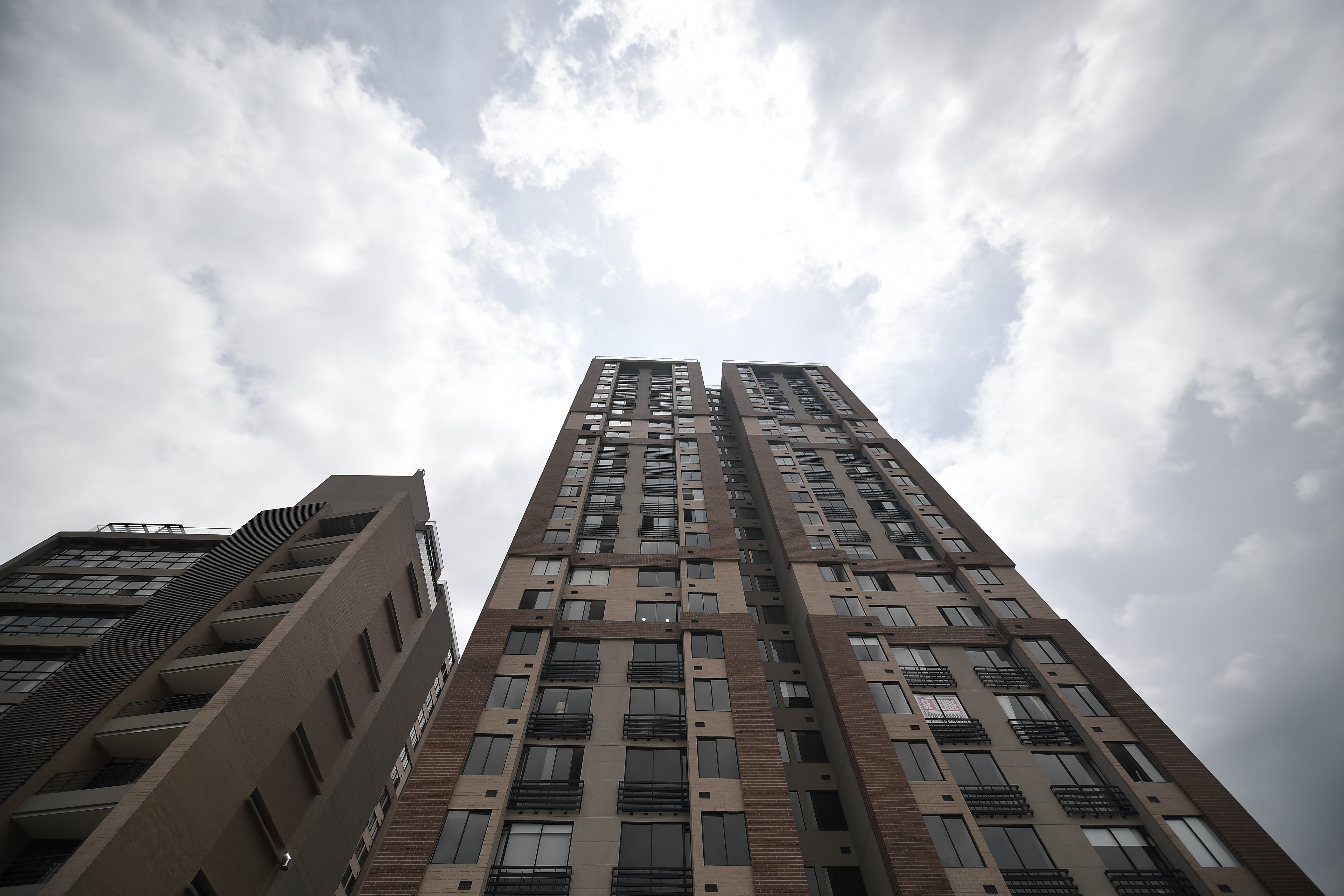 ¿Zonas comunes o elefantes blancos? La paradoja de la vivienda en Colombia