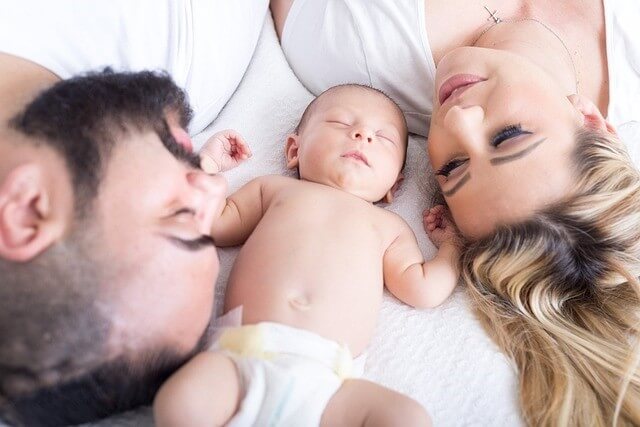 Los padres primerizos se enfrentan a seis años de sueño interrumpido