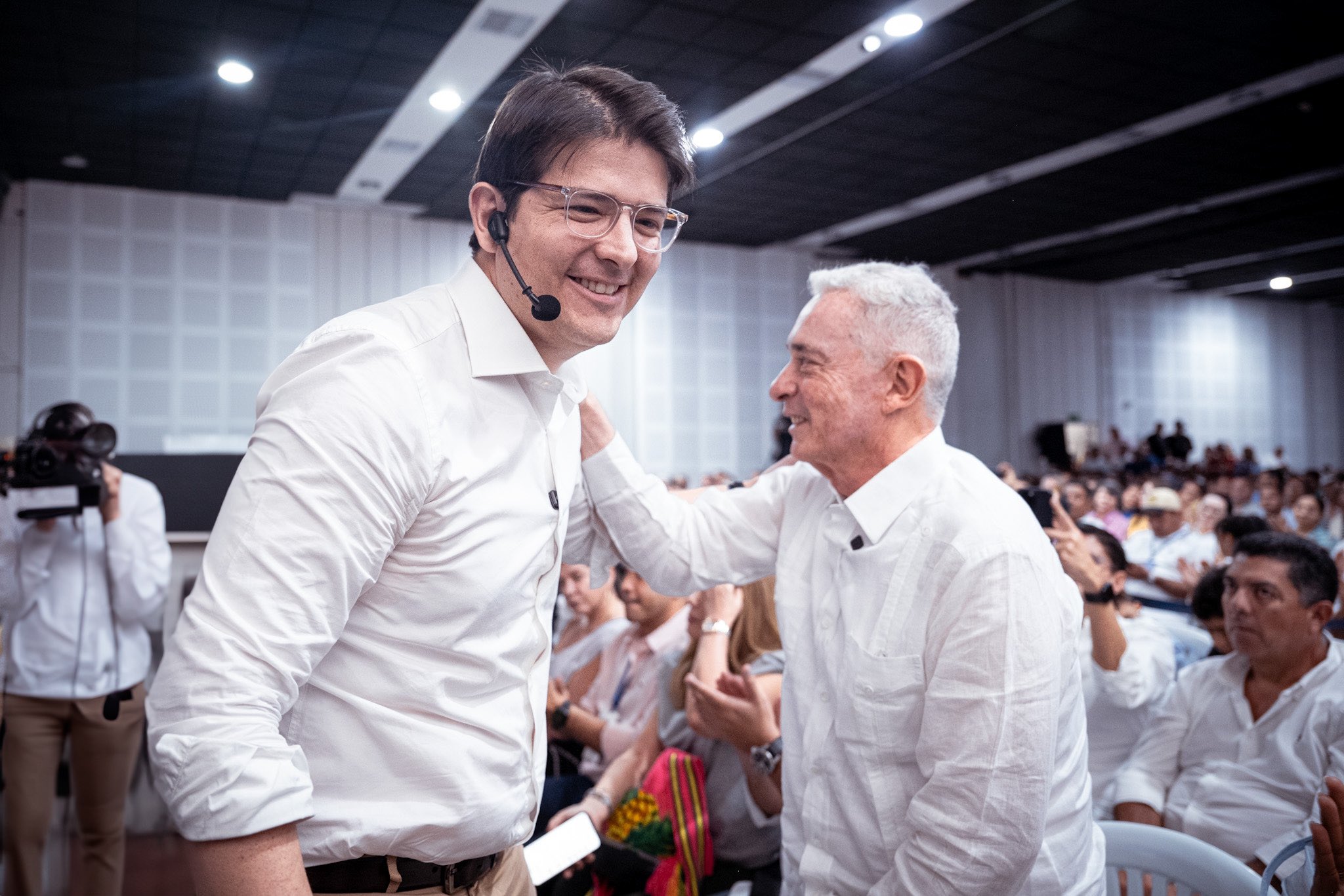 Uribismo estudia nombres para reactivar la campaña tras magnicidio de Miguel Uribe