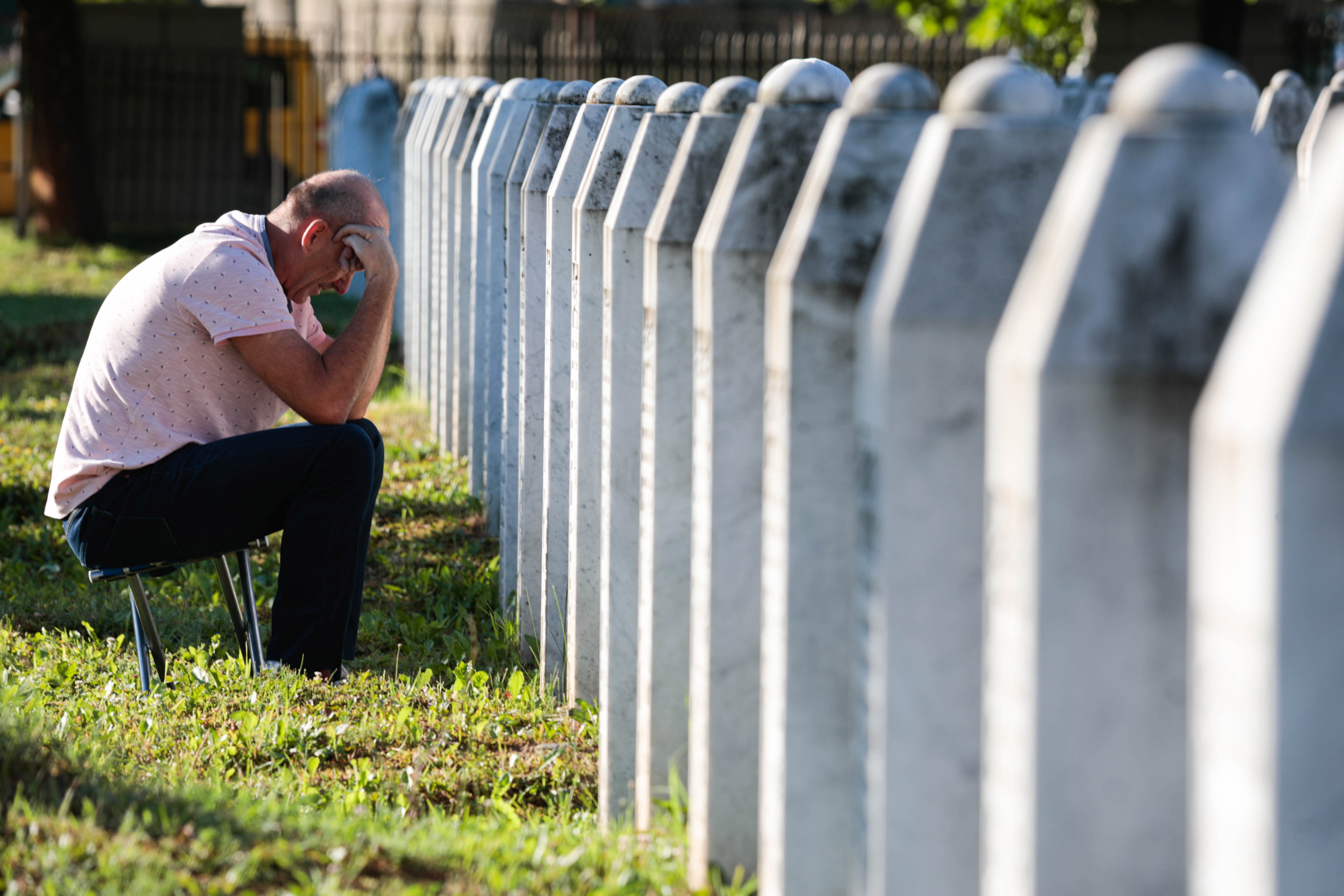 ¿Qué significa soñar que alguien conocido se muere?