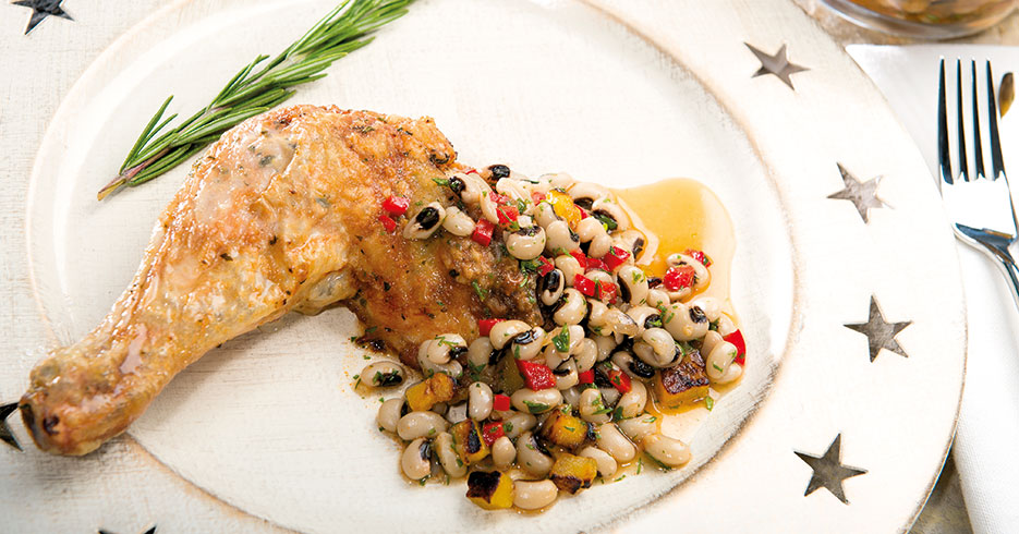 Receta del día: Pollo al horno con salsa de frijol y plátano maduro