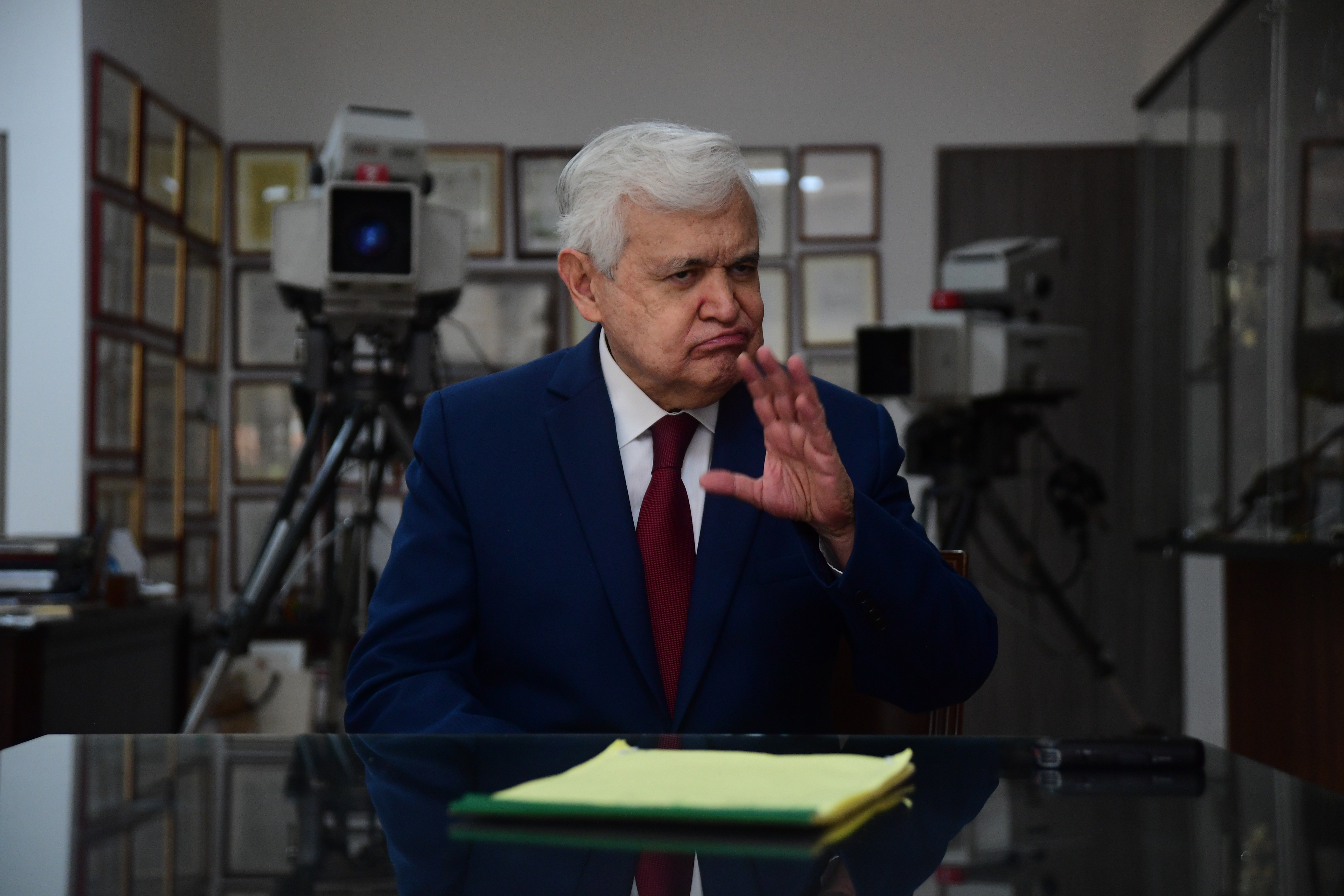 Empresario, periodista, presentador de radio y televisión colombiana