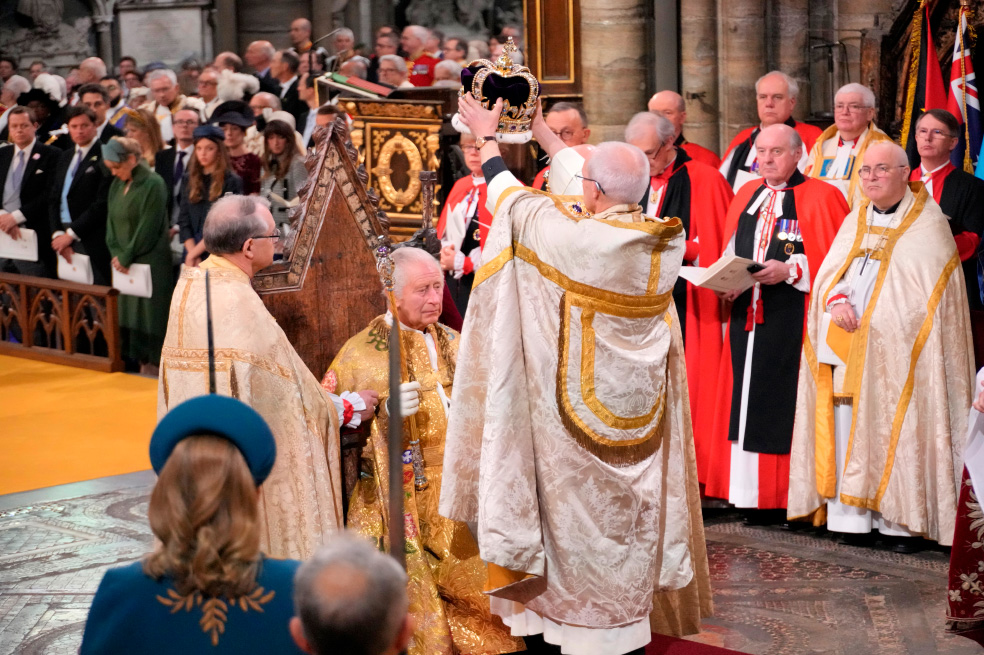 Carlos III fue coronado rey de Reino Unido