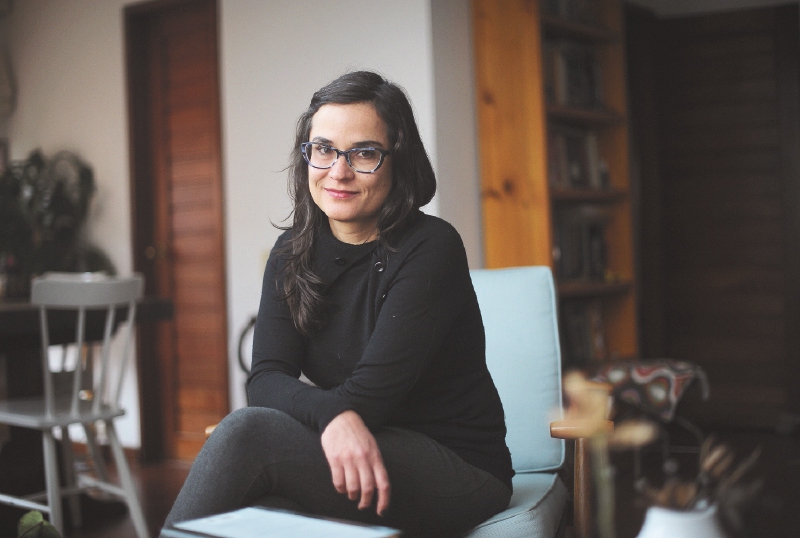 Carolina Sanín: “Busco comprender o acoger mi mortalidad”