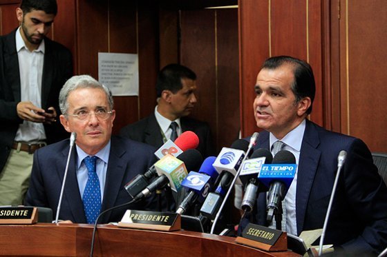 Uribismo convoca plantón en rechazo a interrogatorio a Óscar Iván Zuluaga
