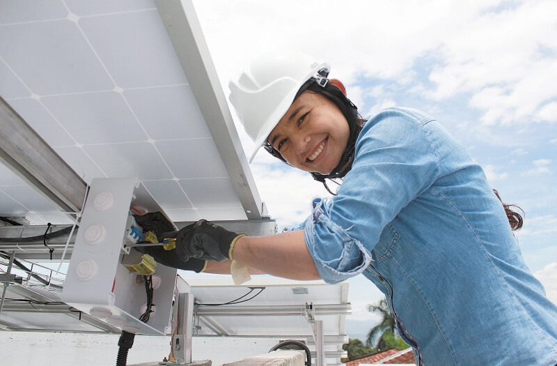 Cuando la energía solar es asunto de mujeres
