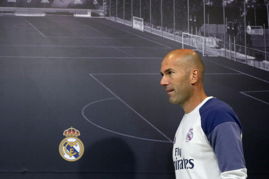 «Parece que tengo que decir que James me tiene que convencer para jugar»: Zidane