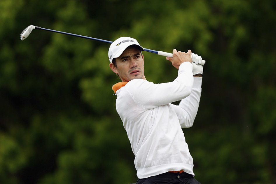 Camilo Villegas se ubica en la posición 28 del AT&T National de golf