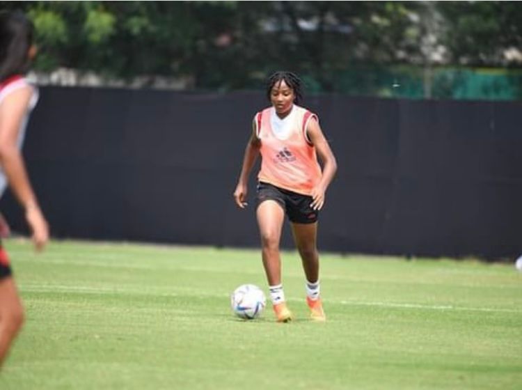 María Fernanda Viáfara: Nació el 22 de julio de 2006 en Cali, Valle del Cauca. Juega como defensa central y su actual equipo es Independiente Santa Fe. Mide 171 cm y cuenta con un potente salto ideal para los tiros de esquina.