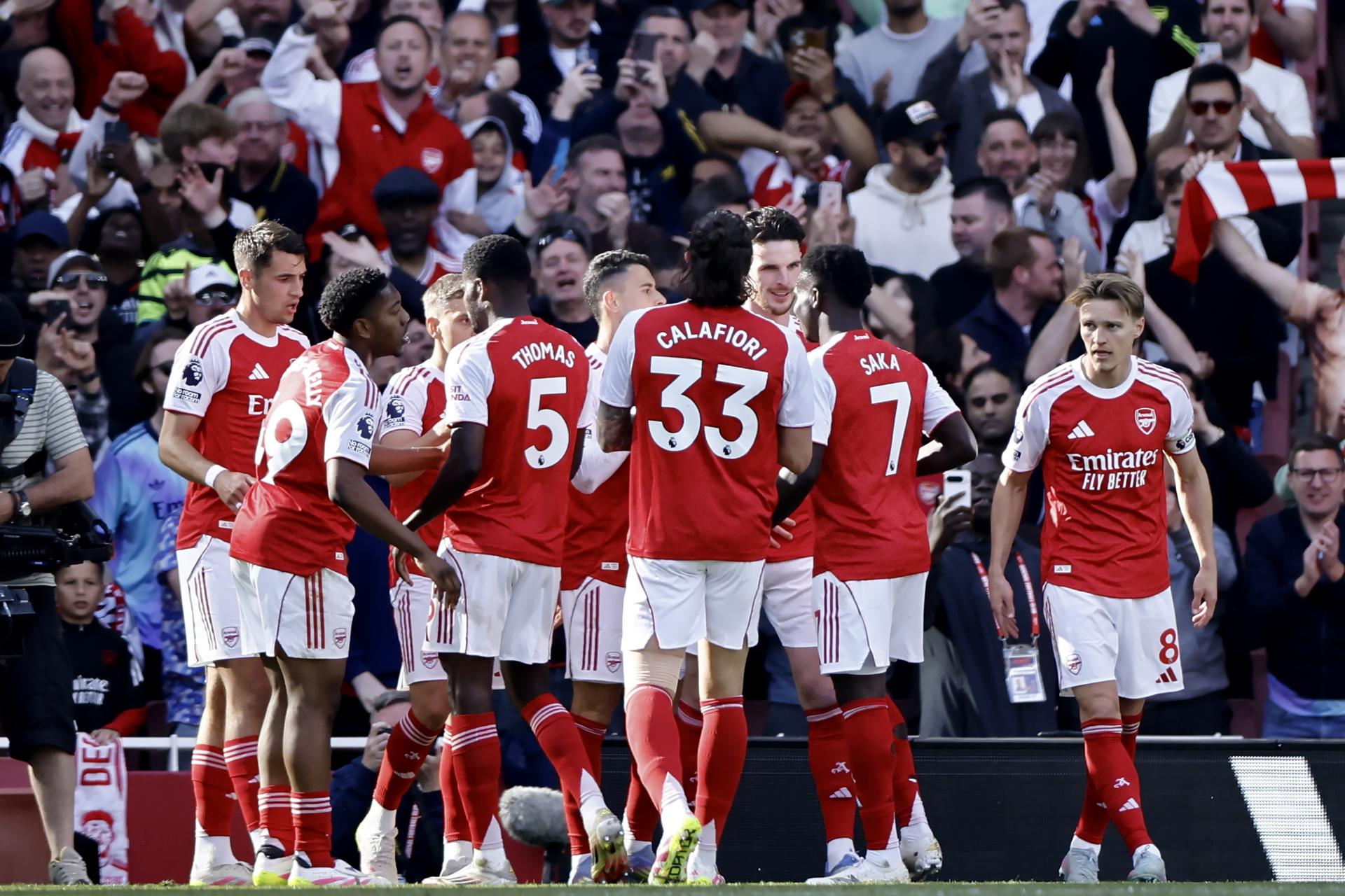 Exjugador del Arsenal será juzgado en Londres por casos de abuso sexual