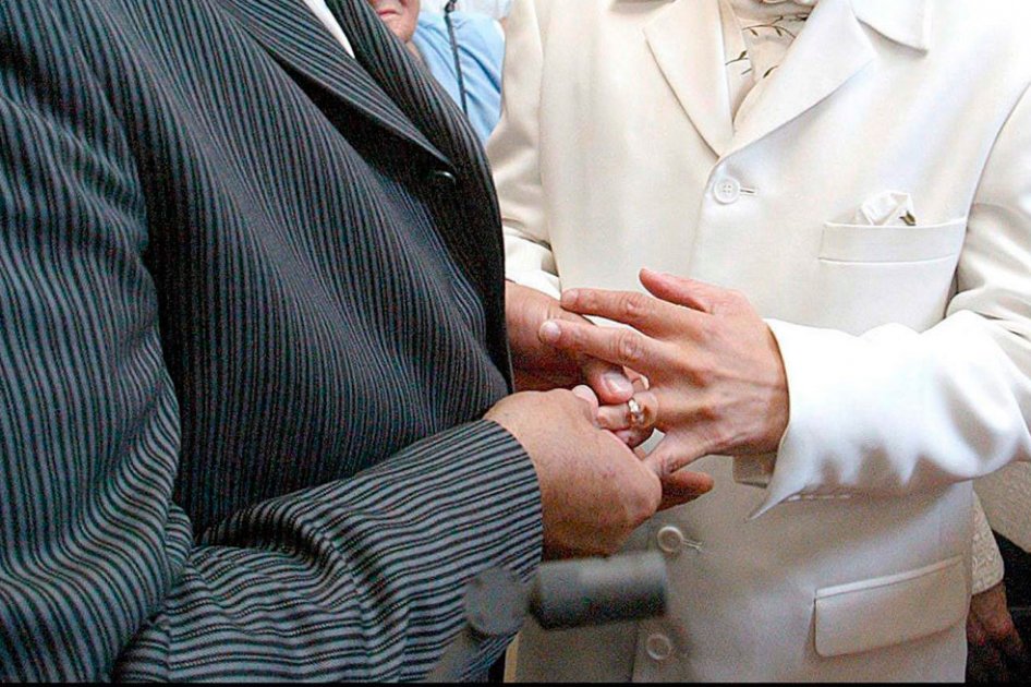 La Constitución acepta matrimonio de parejas del mismo sexo: Fiscal Montealegre