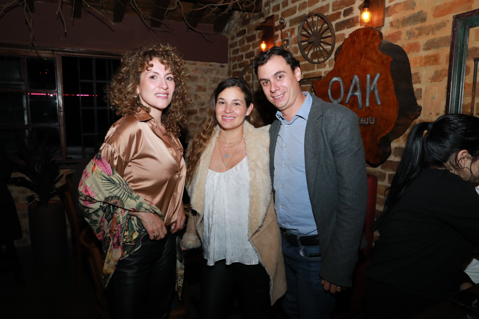 Jimena Erazo y Fatima Penaranda y Felipe Garcia