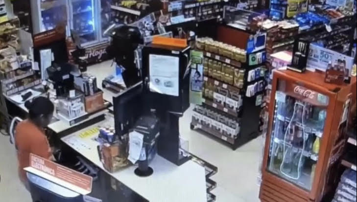 Sujeto robó en 18 supermercados, en su mayoría tiendas Oxxo de Usaquén: así cayó