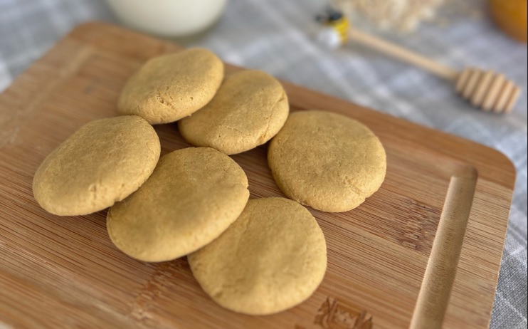 Galletas de miel y avena, la receta para empezar el domingo con mucha actitud