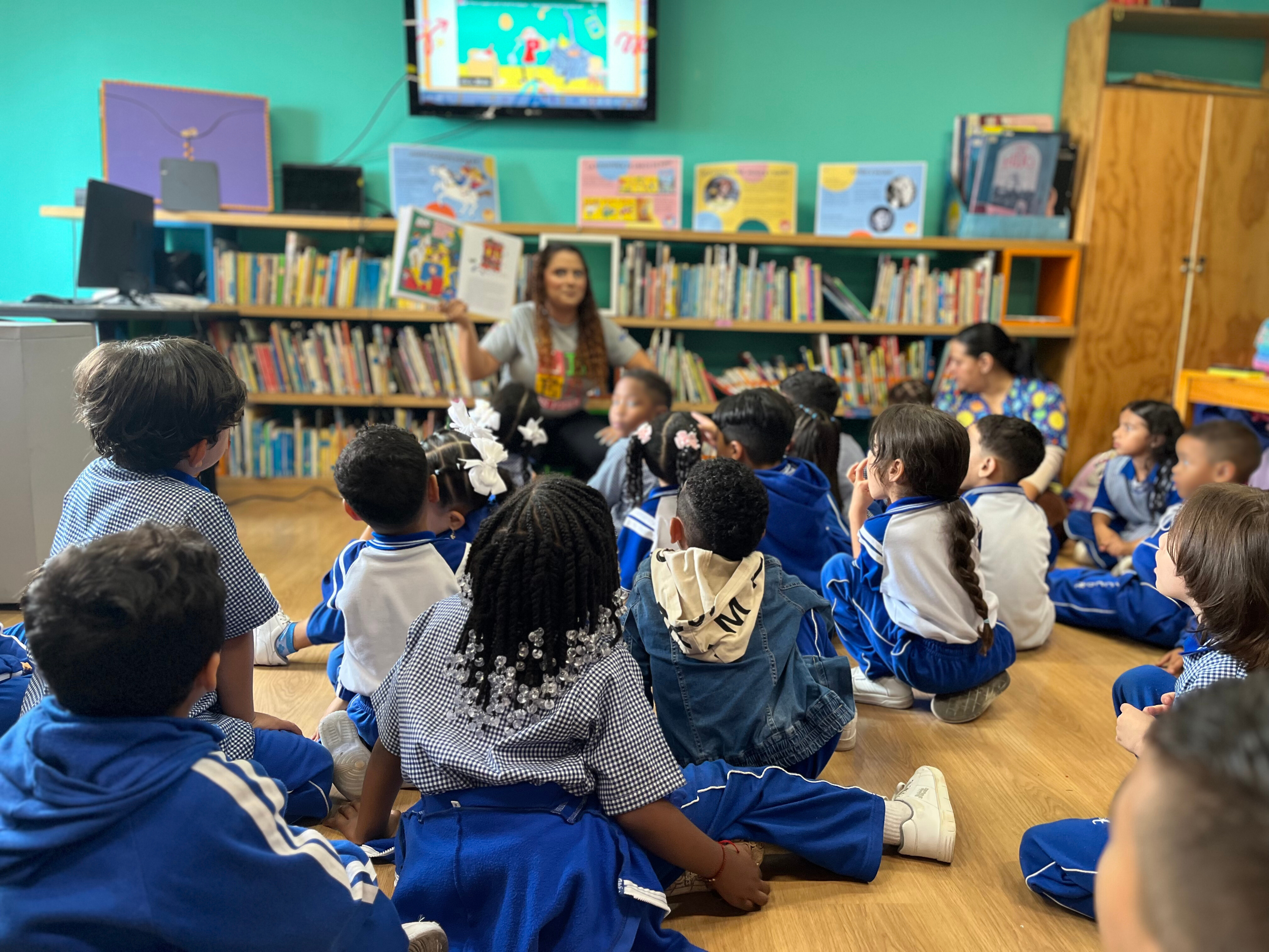 Bibliotecas circulares, un espacio de encuentro para los recicladores de Medellín