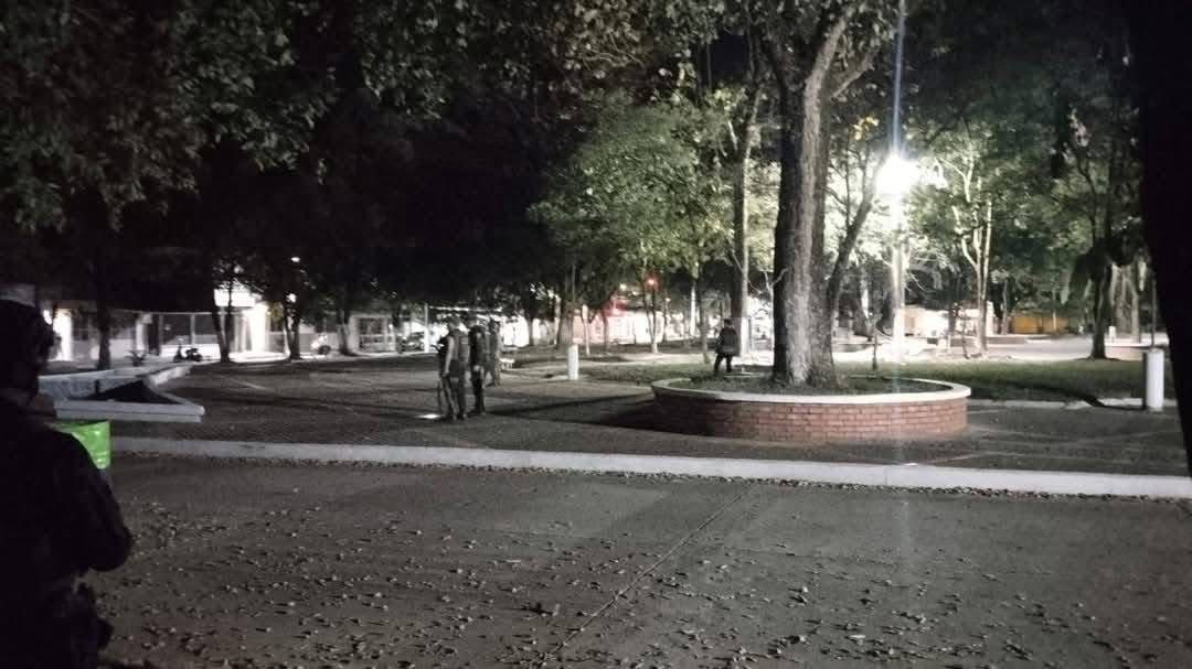Noche de terror en Arauca: uniformado herido tras explosión en estación de Policía