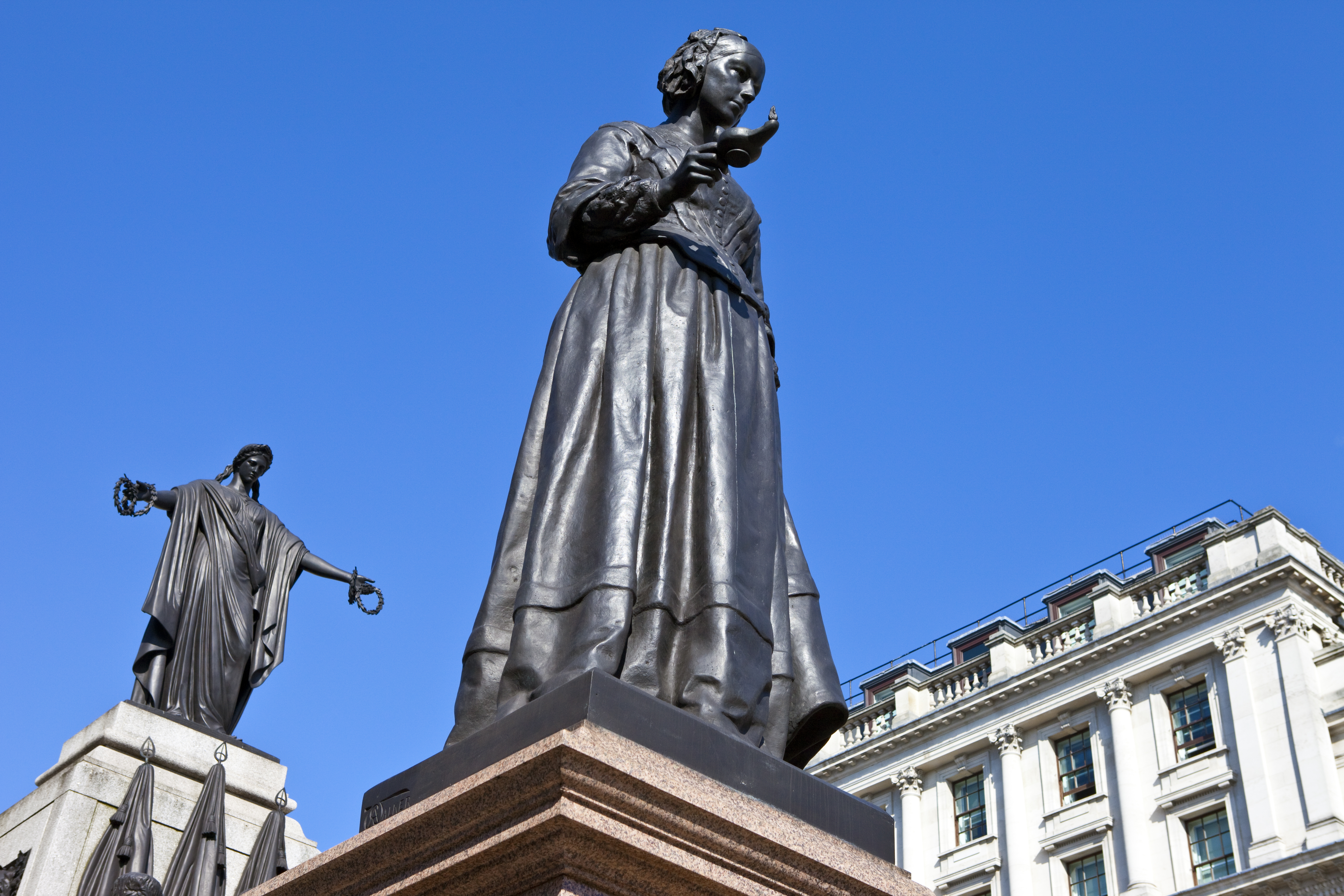 Florence Nightingale, creadora de la enfermería moderna.