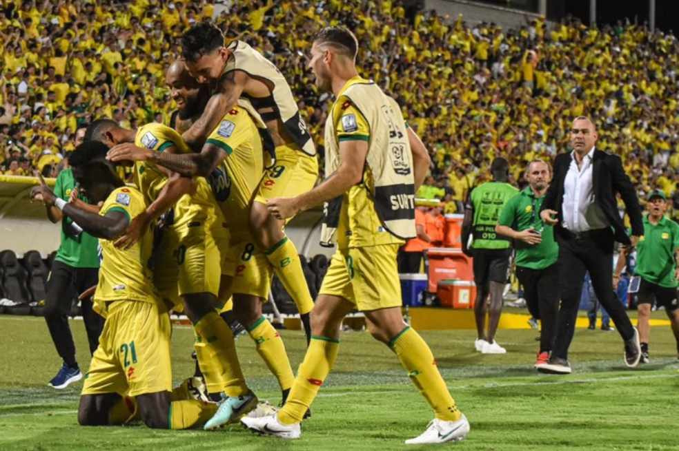 Bucaramanga jugará tres partidos sin público por invasión de cancha en la final