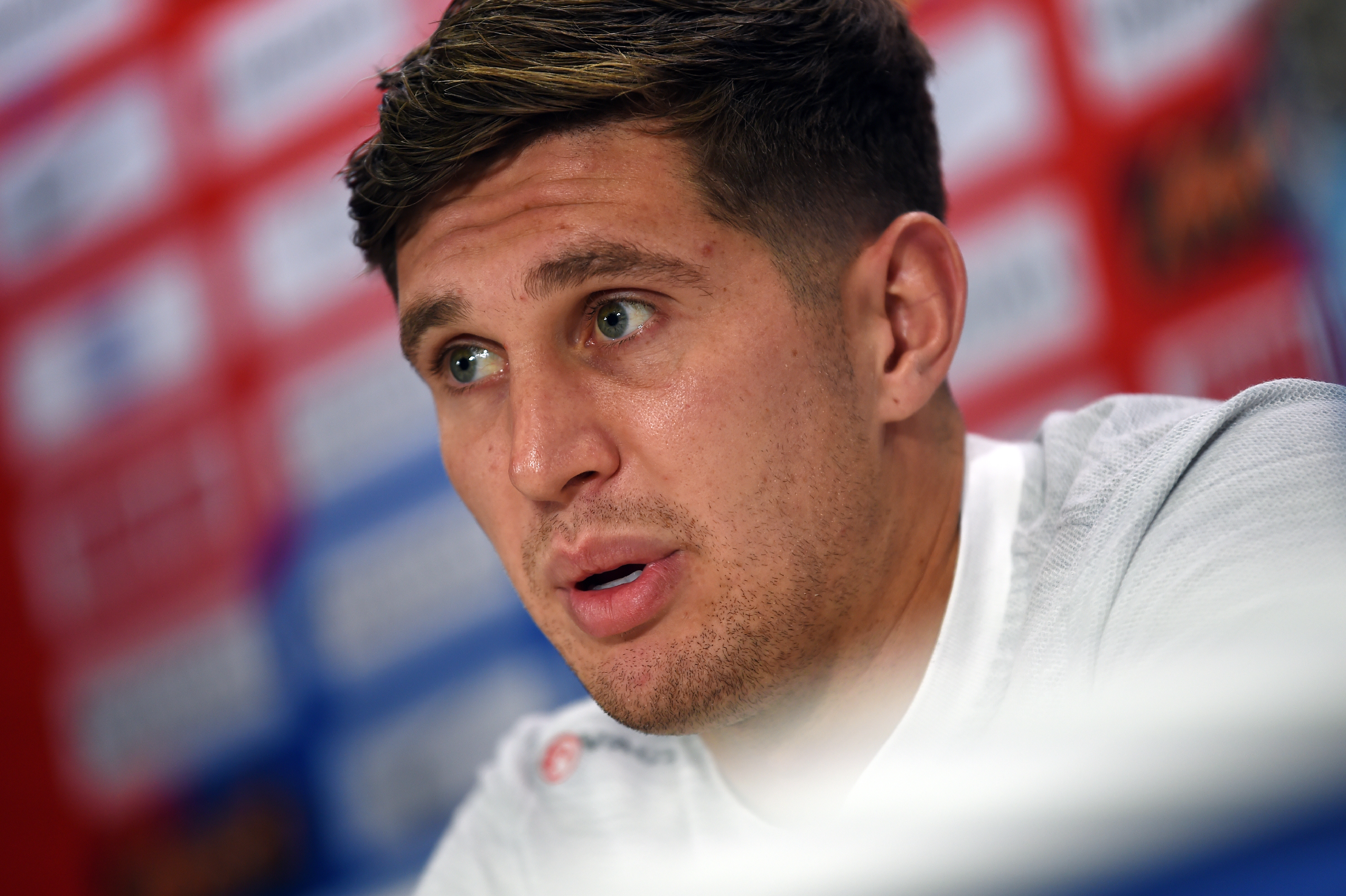 El inglés John Stones dijo que Colombia es el «equipo más sucio» que ha enfrentado