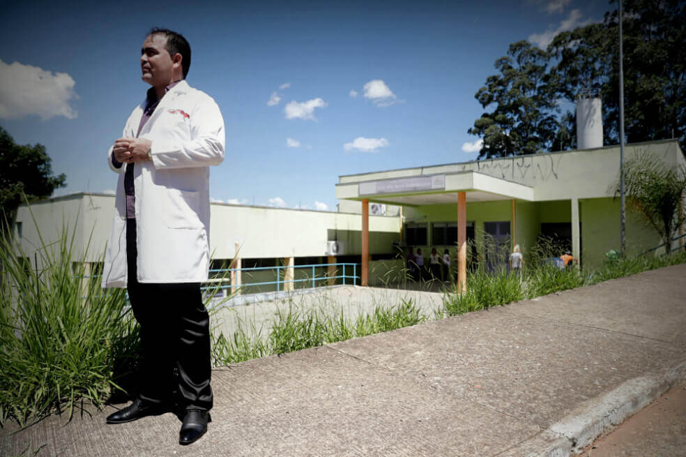 ¿Por qué los médicos cubanos no pueden trabajar en Brasil?