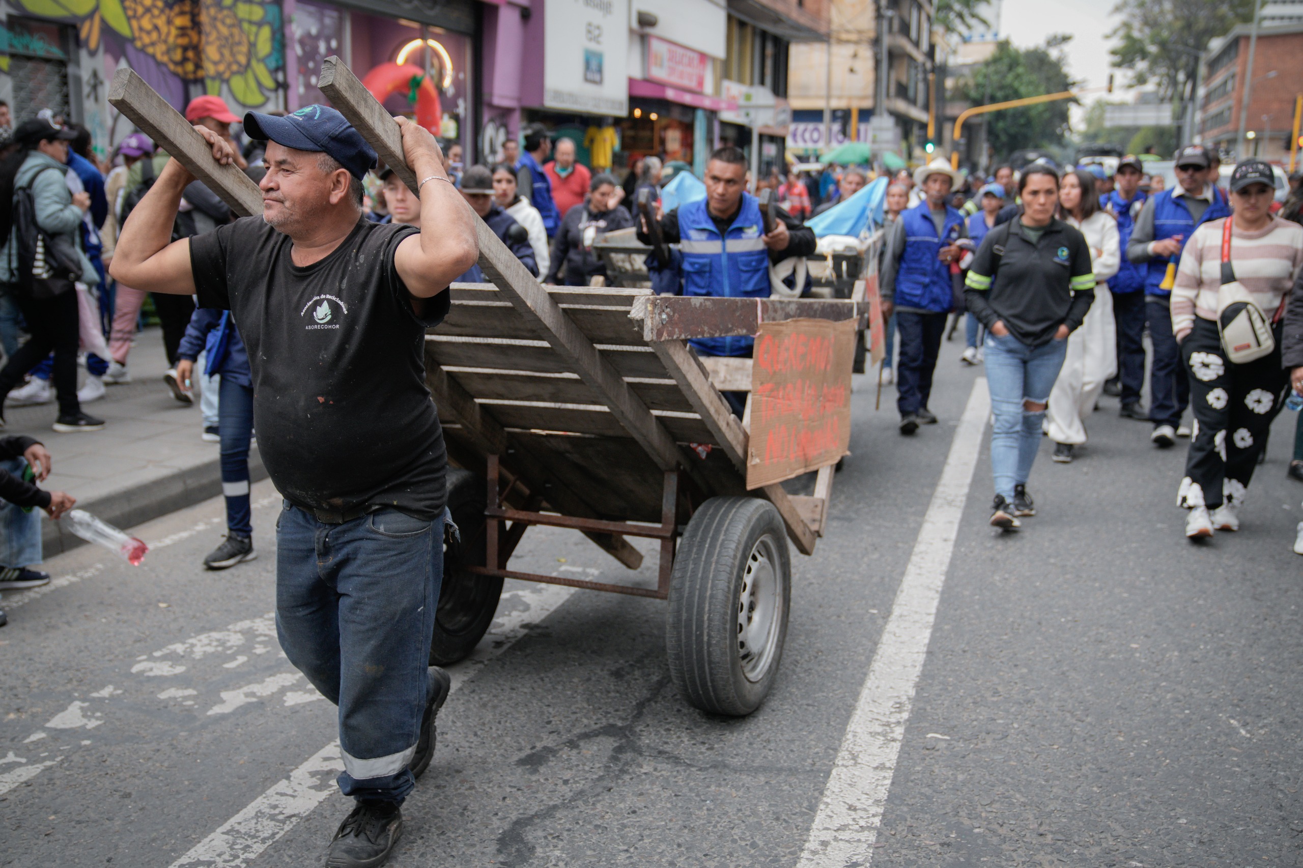Basuras en Bogotá: el choque entre el espacio público y el reciclaje