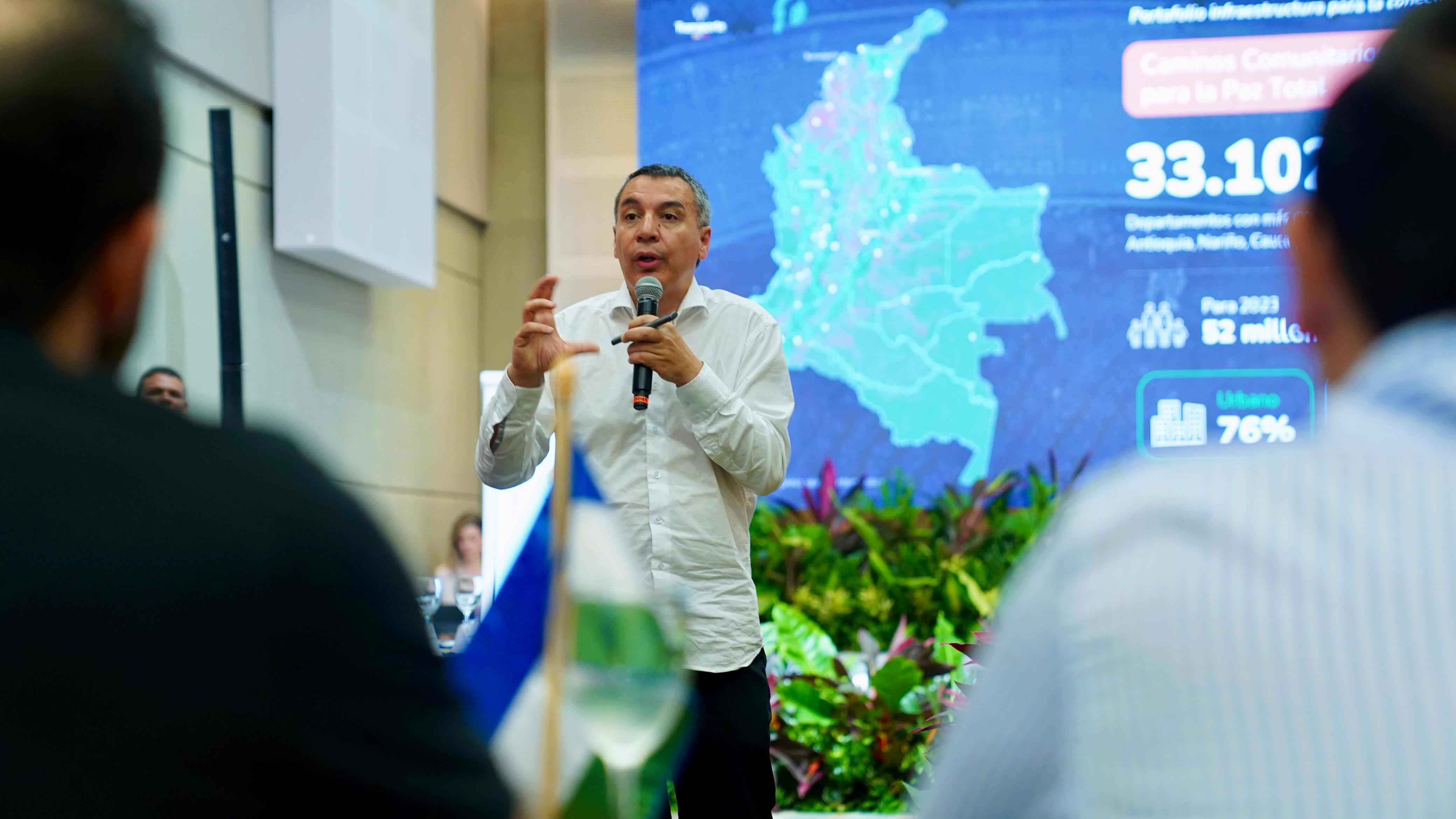 El ministro de Transporte, William Camargo, dijo que están activando la valorización, junto con nuevos recursos, para llevar a cabo los proyectos priorizados.
