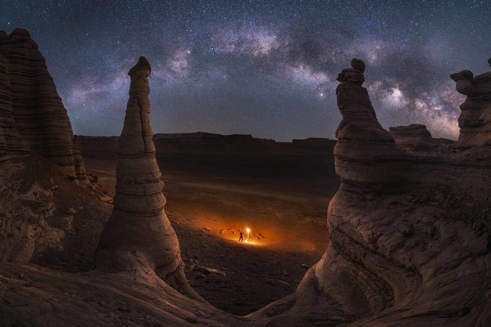 “Iluminando la Vía Láctea”, Xinjiang, China.
