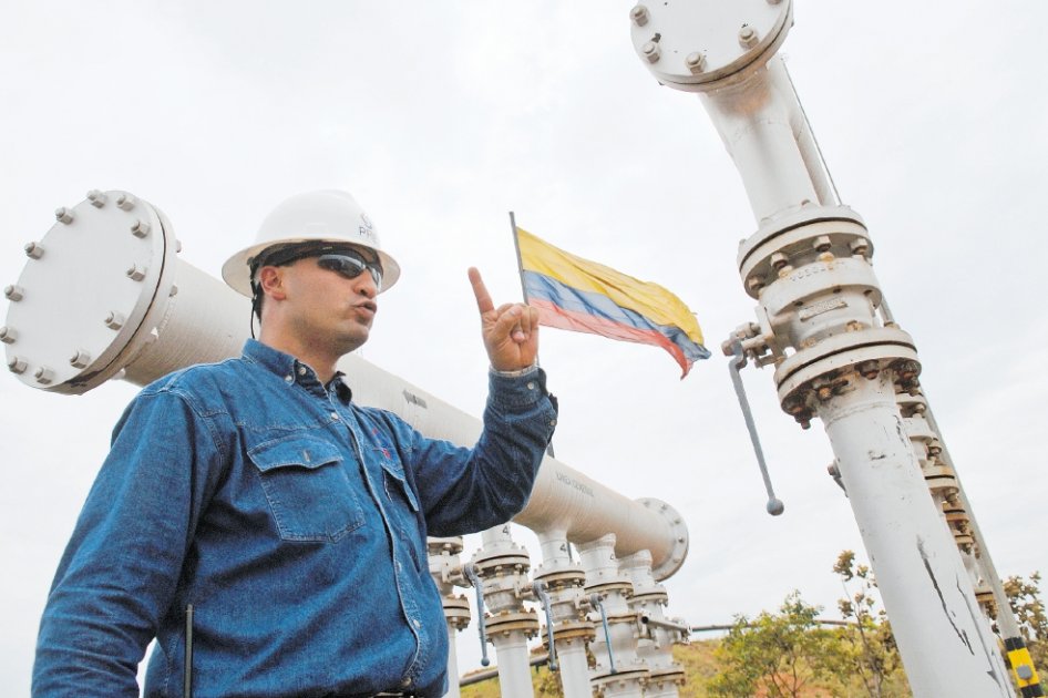 En la foto, uno de los operarios de Campo Rubiales, operado por Pacific, empresa que aporta la cuarta parte de la producción de crudo nacional. /Gustavo Torrijos