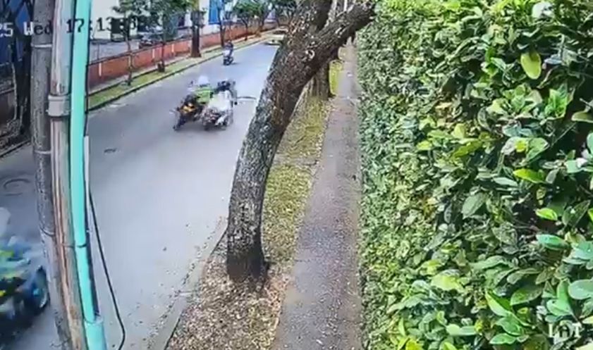 En video: se conoce qué ocurrió en accidente entre agente y motociclista que murió en Cali