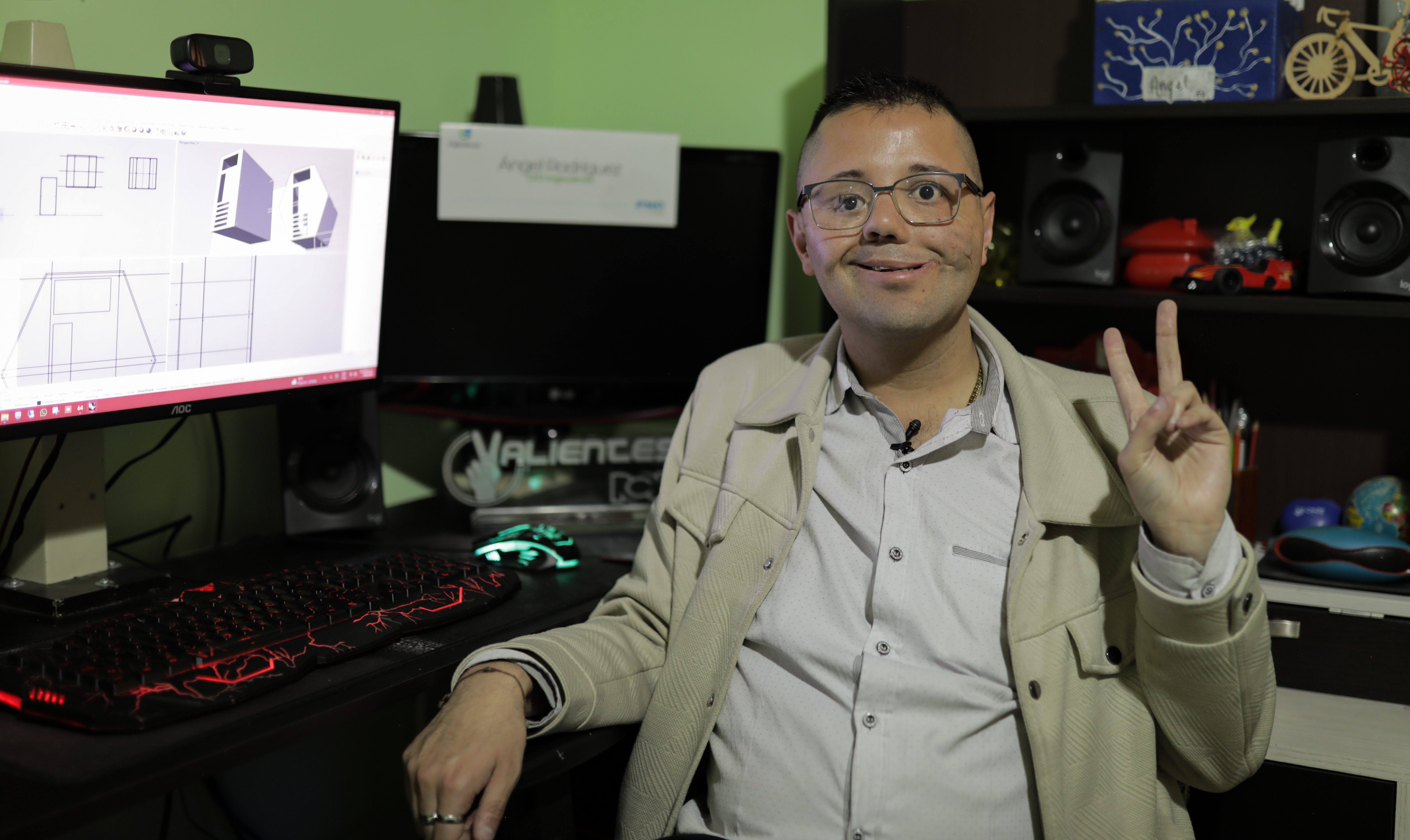 Ángel, el emprendedor que cruzó fronteras a pesar de sus 57 cirugías