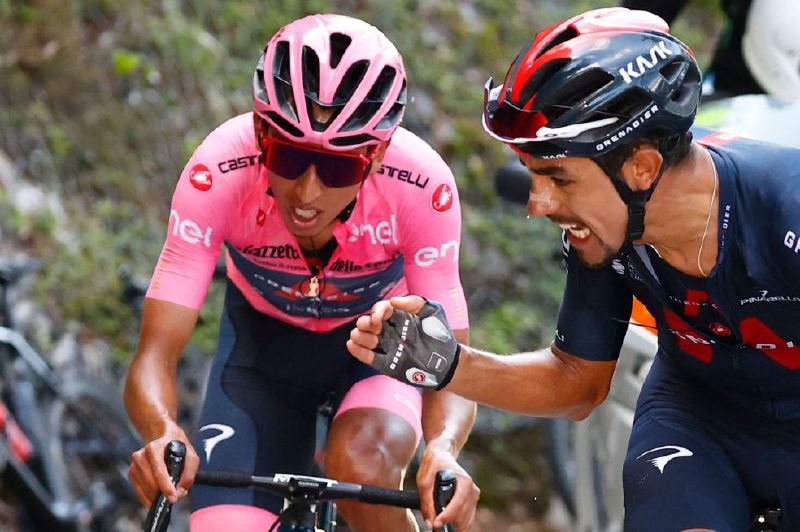 Giro de Italia: ¿Qué le dijo Daniel Felipe Martínez a Egan Bernal en la foto que se hizo viral?
