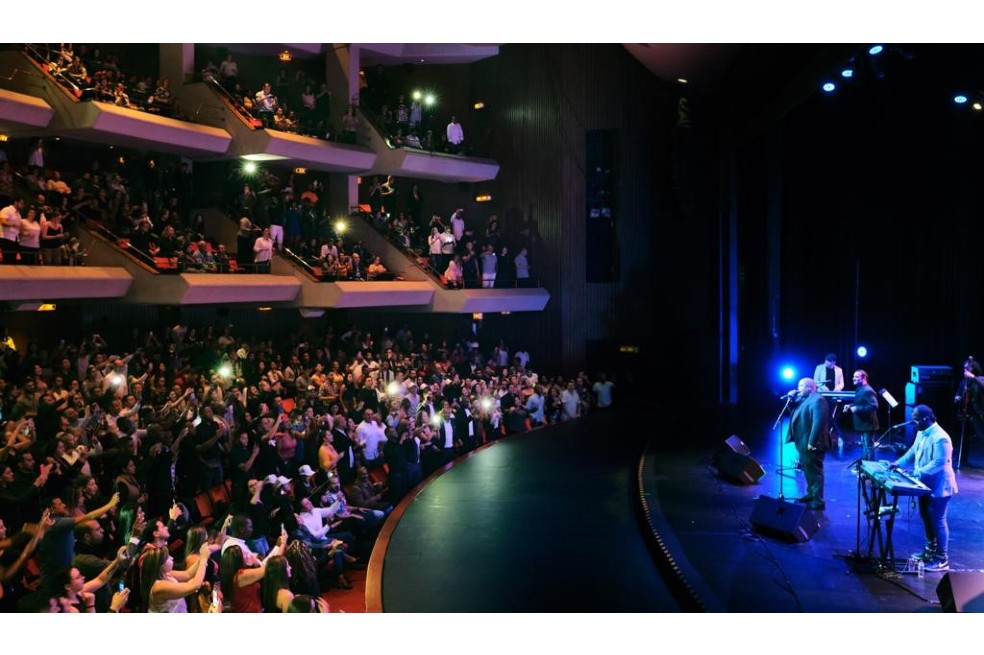 El teatro Colsubsidio celebra octubre con charanga, pop, artes escénicas y danza