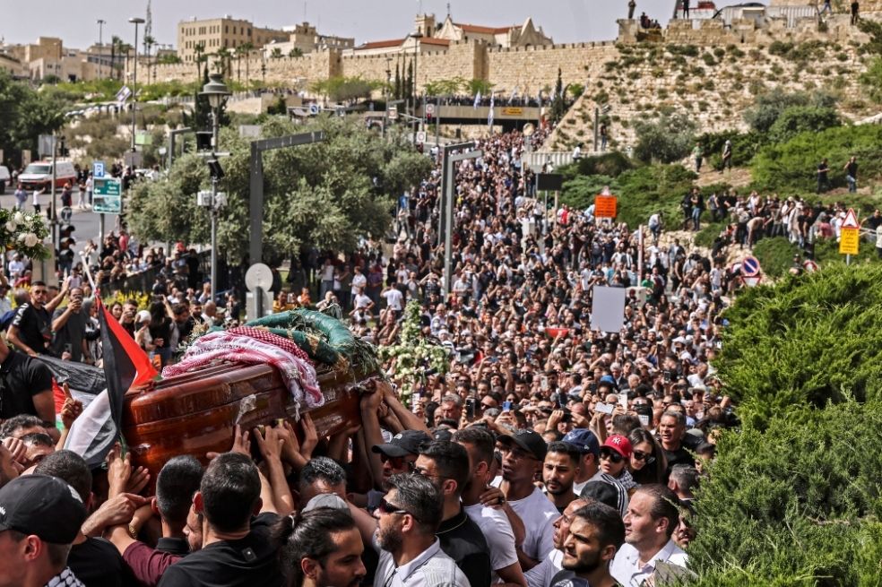 Shireen Abu Akleh, una cristiana de 51 años nacida en Jerusalén Este, fue abatida cuando cubría una operación en un campo de refugiados en Cisjordania.