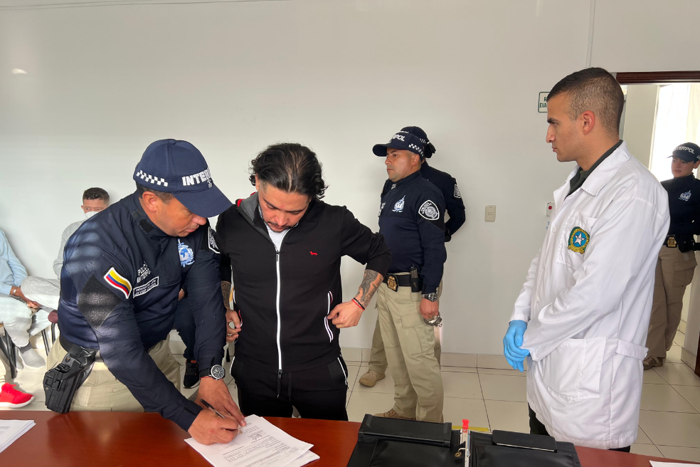 Extraditan “El Alacrán Jr.” y siete narcotraficantes a EE.UU., así operaba su red