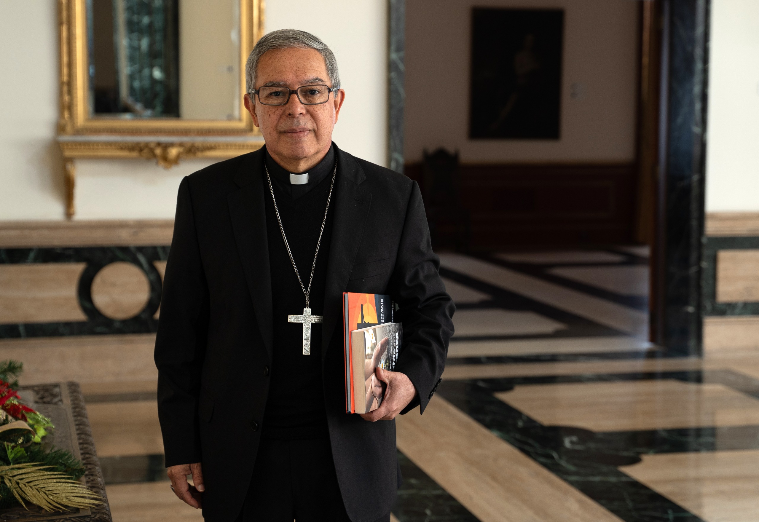 El cardenal Luis José Rueda confirmó que se ha reunido con varios candidatos presidenciales, entre quienes están los senadores Iván Cepeda (Pacto Histórico) y Paloma Valencia (Centro Democrático).