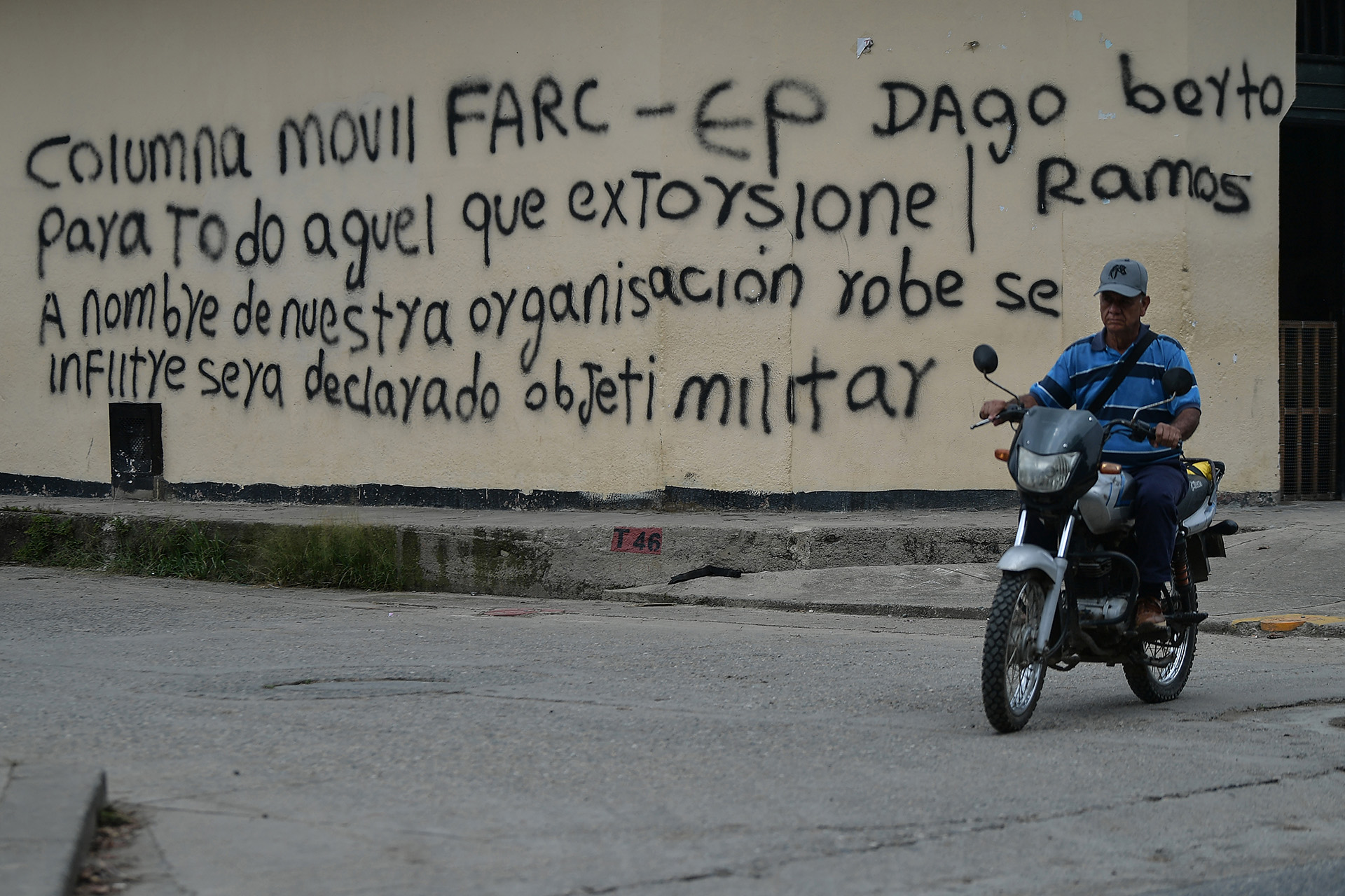 Una alerta de 2021 de la Defensoría del Pueblo resaltó la presencia de las disidencias de las Farc en la zona. A finales de 2019, la columna móvil Dagoberto Ramos empezó a hacer presencia, lo mismo que de manera intermitente lo hace la compañía Milton Hernández del Eln. Actualmente también ejerce control la columna móvil Jaime Martinez y se sospecha de algunos hombres del EPL.