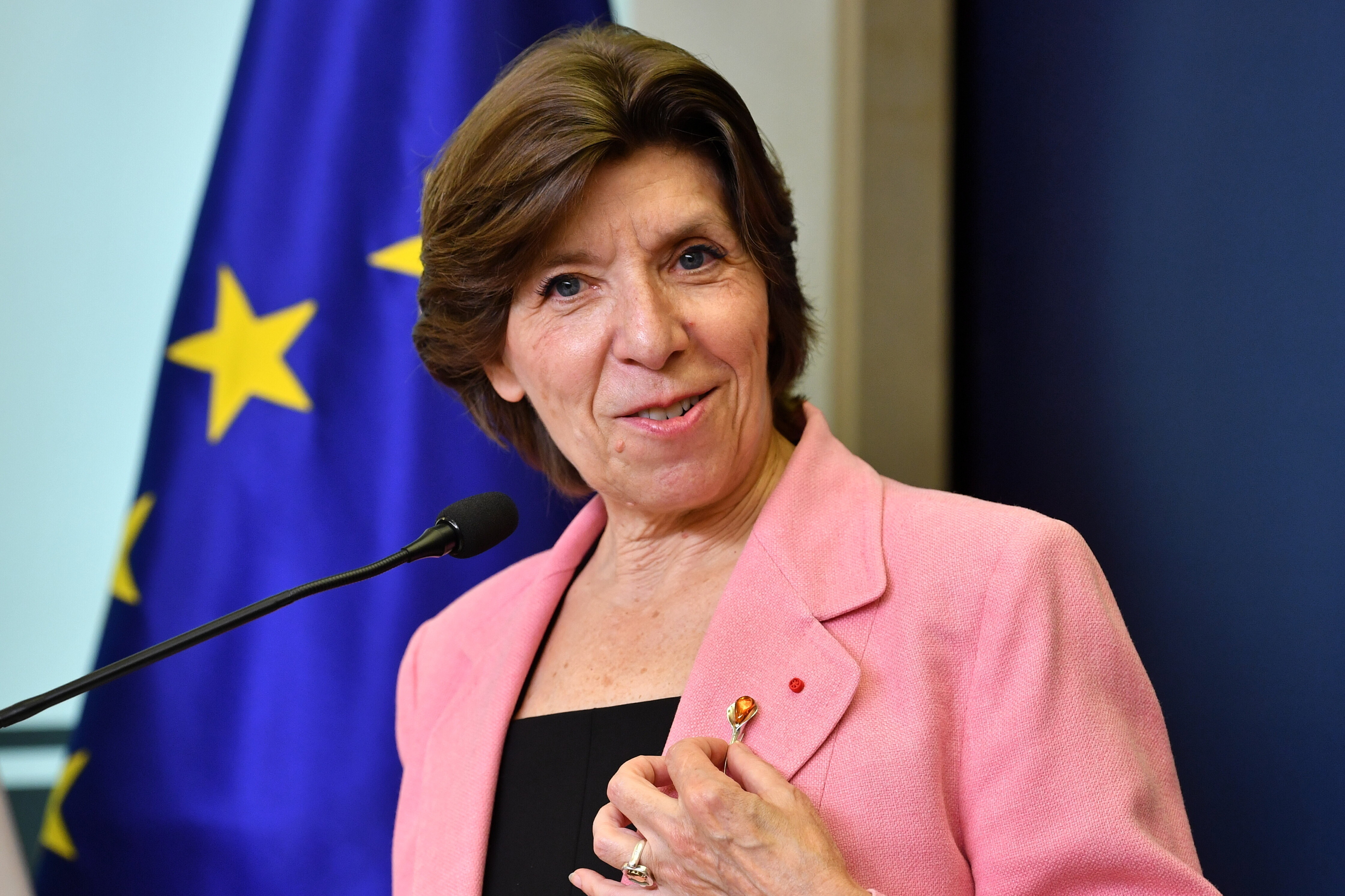 Francia vive una jornada de huelga de la diplomacia, la segunda en este siglo