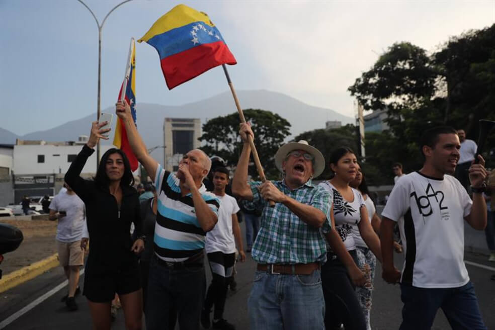 Así reacciona el mundo ante lo que pasa en Venezuela esta mañana