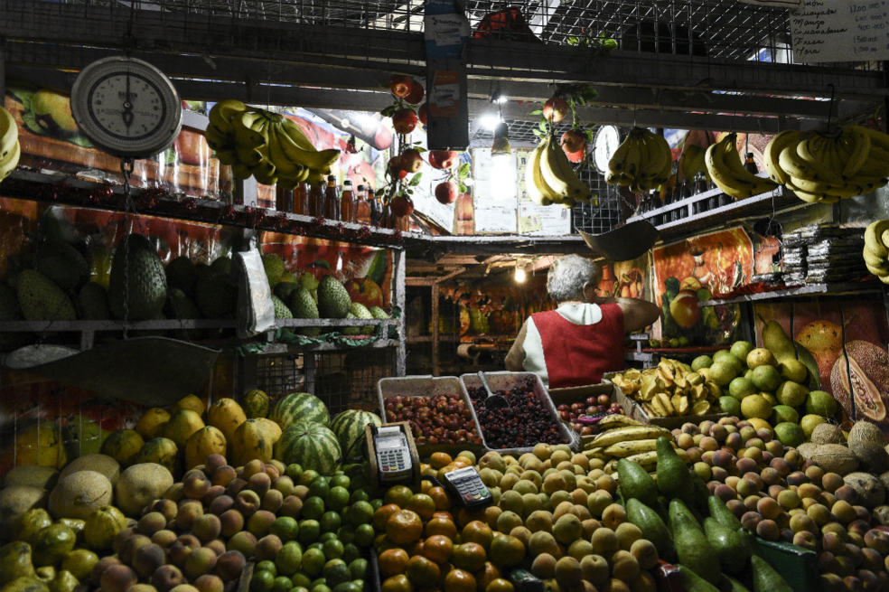 FMI prevé en Venezuela inflación de hasta 1.000.000% y efectos en los vecinos
