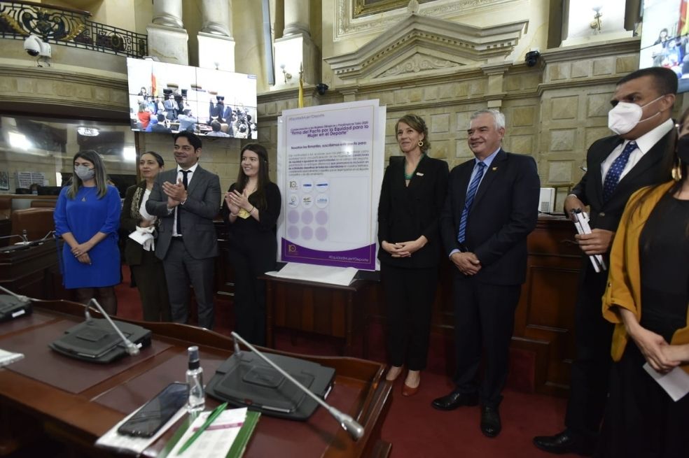 Se firmó el pacto por la equidad de la mujer en el deporte