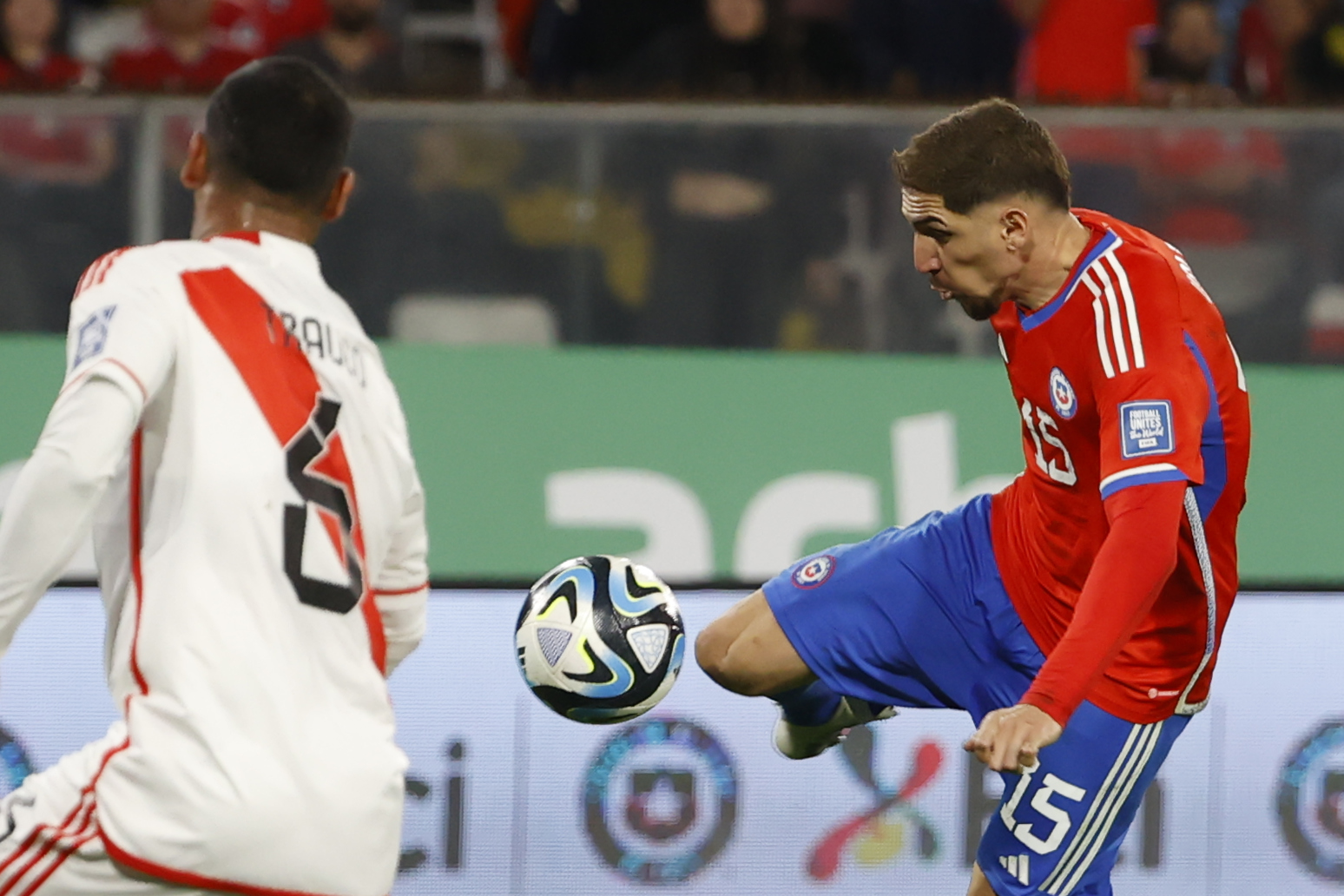 Eliminatorias Sudamericanas: Chile sufrió pero venció a Perú