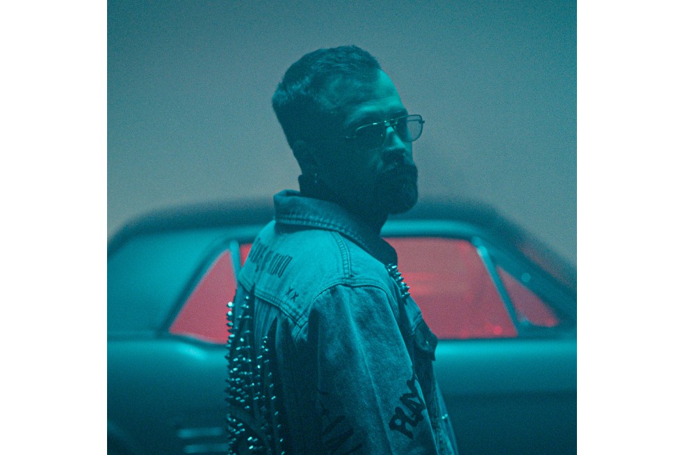 “La Rutina” se viste de música con Mike Bahía
