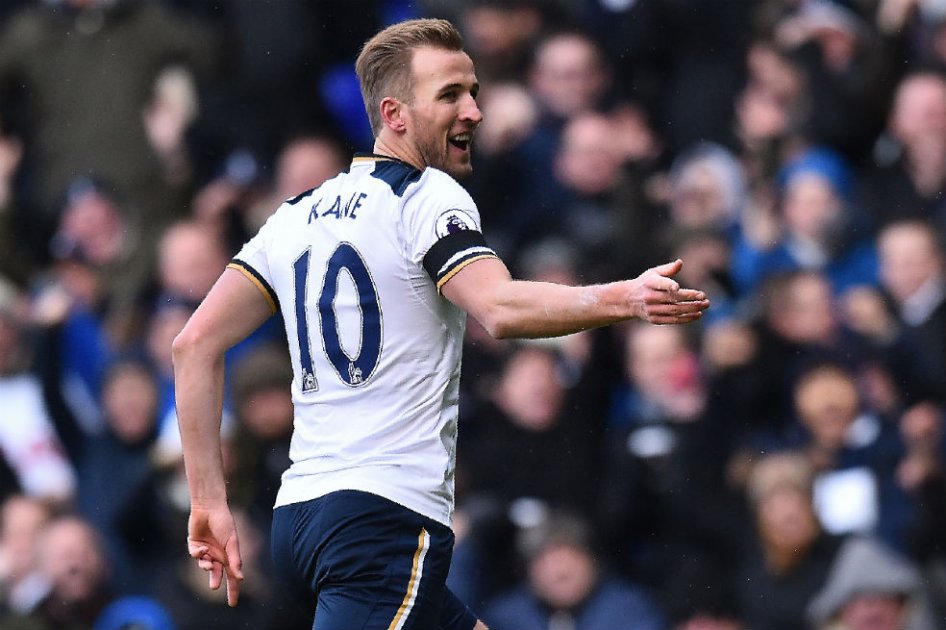 Harry Kane marcó triplete en la victoria del Tottenham. Foto: AFP