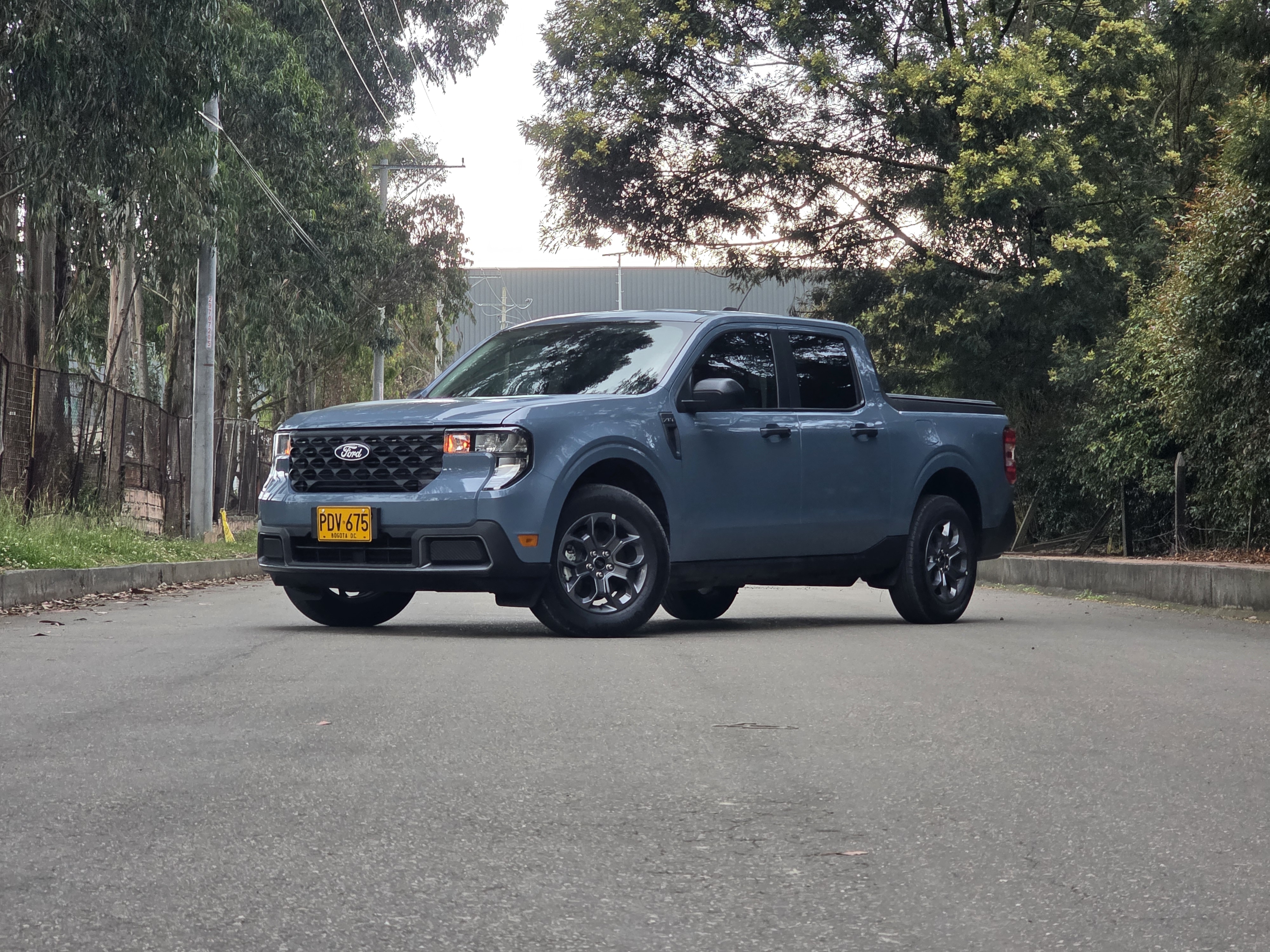 Ford Maverick Híbrida 2025 en Colombia.