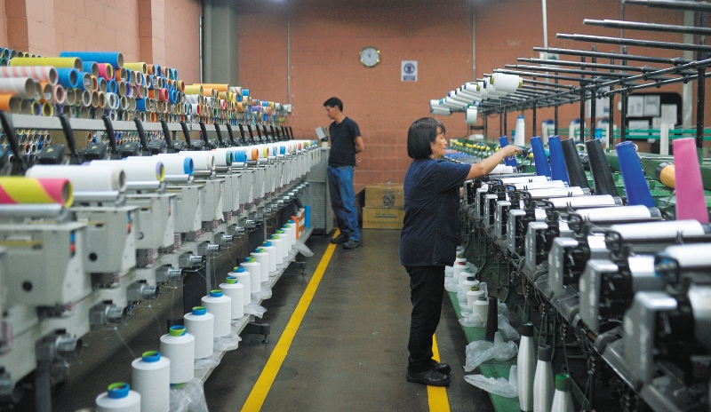 Comercio e industria mejoran, pero no la manufactura: así van estos sectores clave