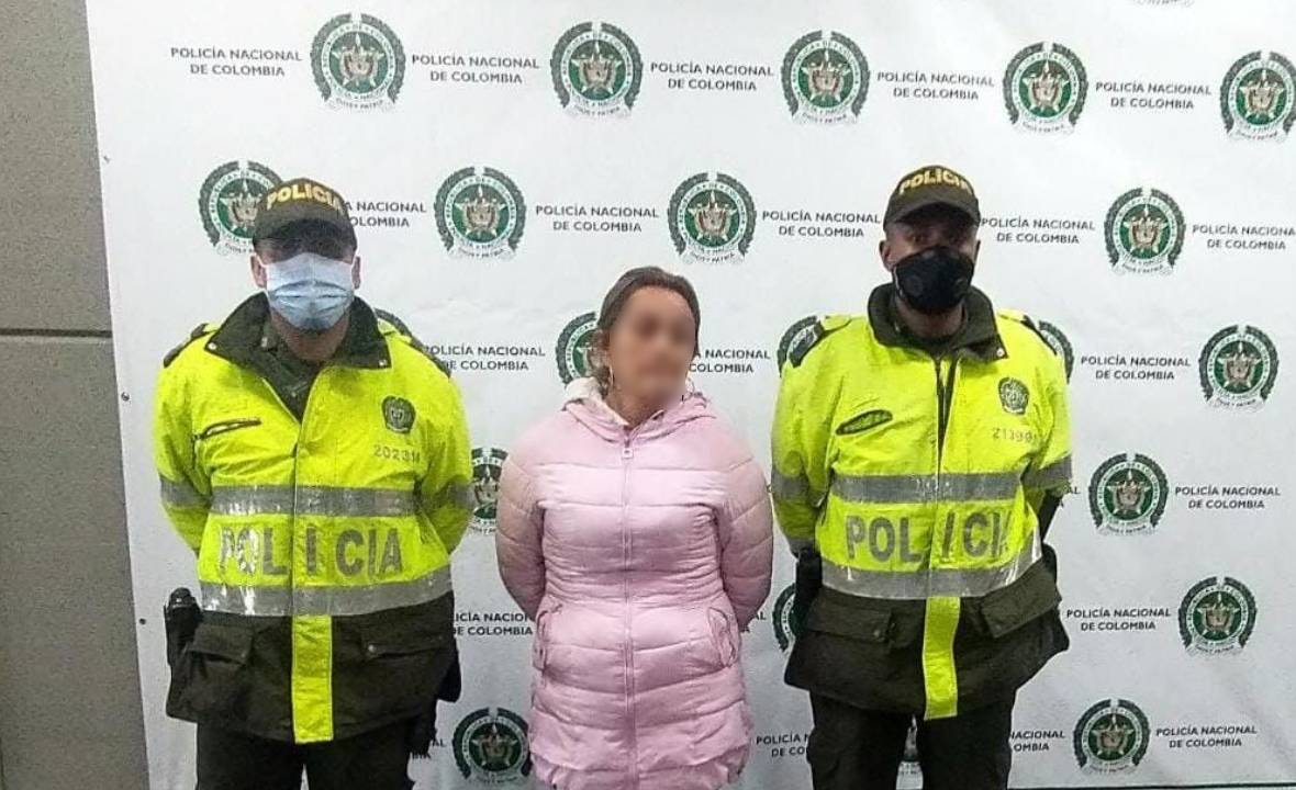 Capturan en Bogotá a mujer que hace parte del cartel de los más buscados