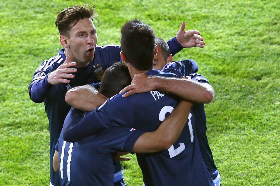 Electrizante triunfo argentino en el Clásico del Río de La Plata