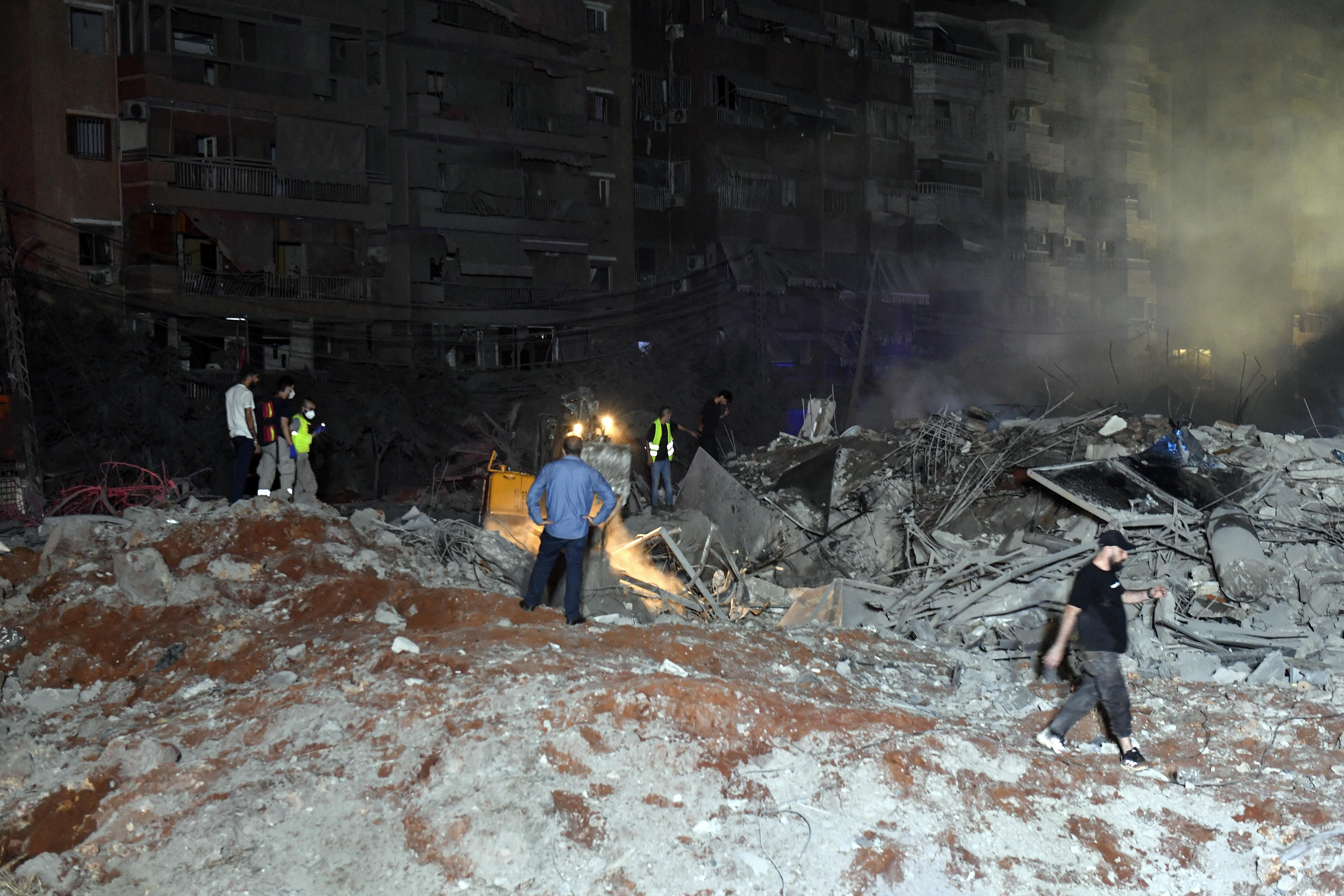 Israel sigue su bombardeo en Beirut y avisa a sus habitantes que deben evacuar